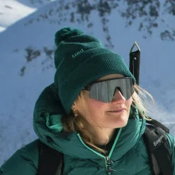 Tind PowPow Pom Wool Beanie