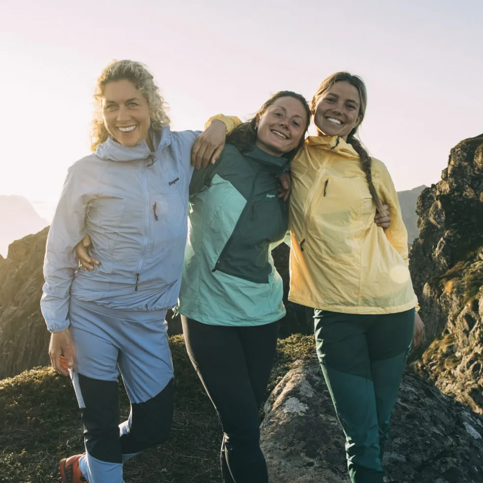 Tind Windbreaker Anorak Women